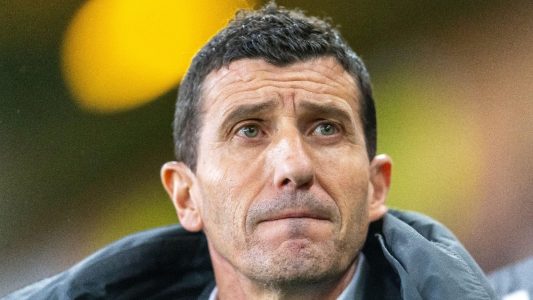 خافي غراسيا يغادر ملعب فيكاريدج رود بعد استقالته من تدريب واتفورد