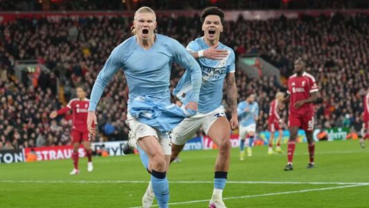 تحليل فني للاعبي فانتازي الدوري الإنجليزي قبل الجولة 30 مع التركيز على هالاند وصلاح